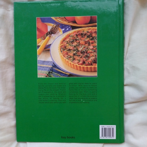 Quiches, Pies and Tarts cookbook free with purchase - Picture 2 of 2